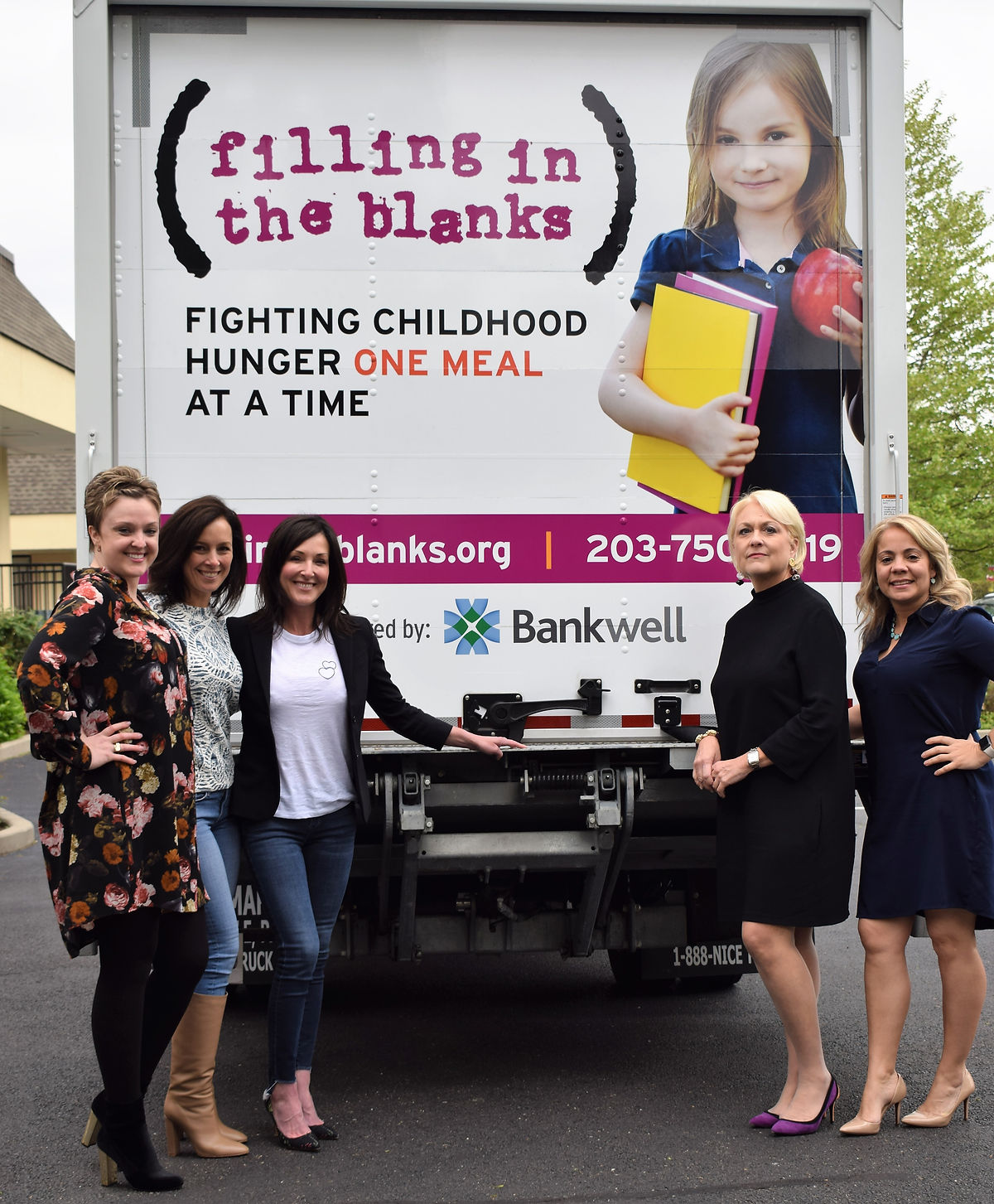 Bankwell Donates to Filling in the Blanks