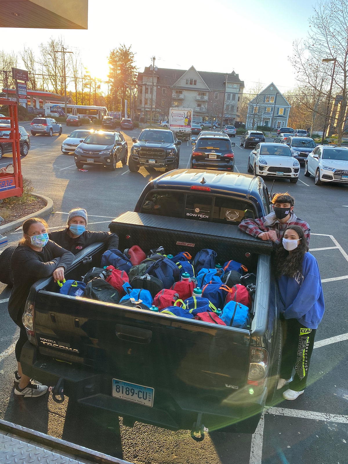 Finding Community While Volunteering During the Pandemic